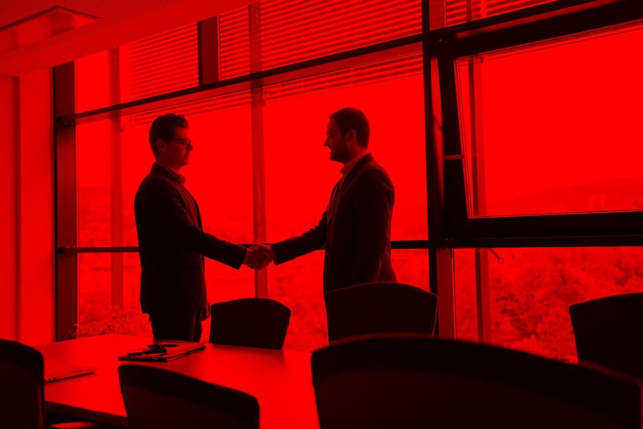 Accélérer le closing des ventes complexes B2B avec HubSpot et DealHub.io