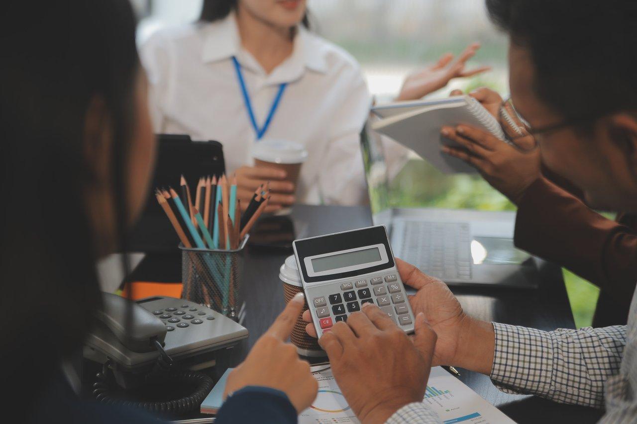 Le coût d'une réunion commerciale à 3 participants dans un cycle long