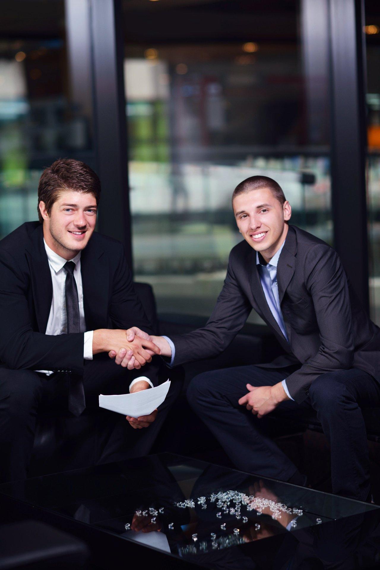 Pourquoi les CRM, même HubSpot, ne révèlent pas ce qui fait gagner un deal B2B