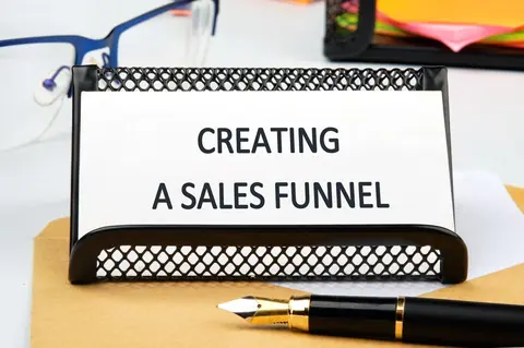 Optimiser le suivi de pipeline HubSpot pour cycles longs : enjeux et contraintes