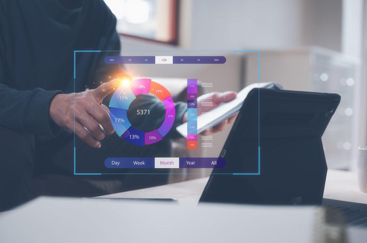 Tableau de bord de marketing automation HubSpot affichant la gestion des workflows et le lead scoring.